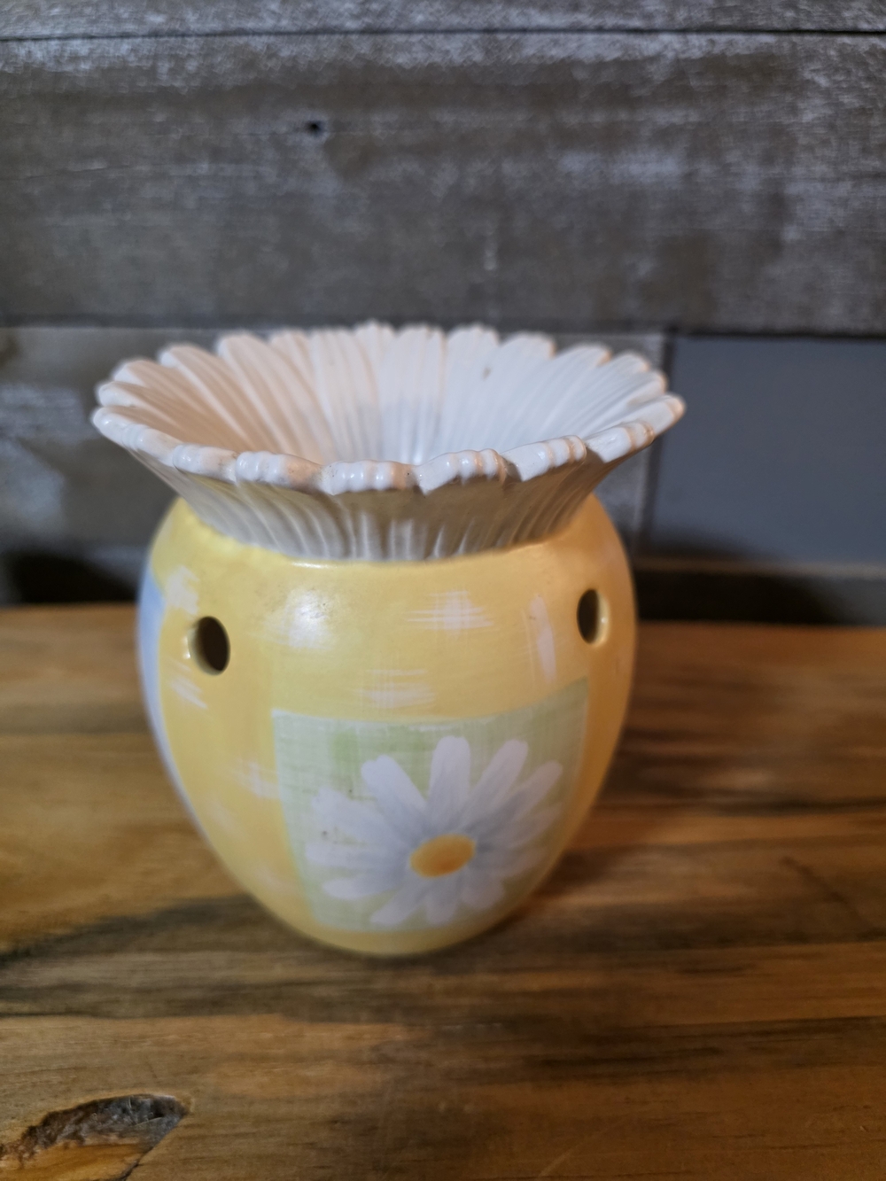 Retired Yellow Daisy Ceramic Wax Warmer - Decorative Home Accent